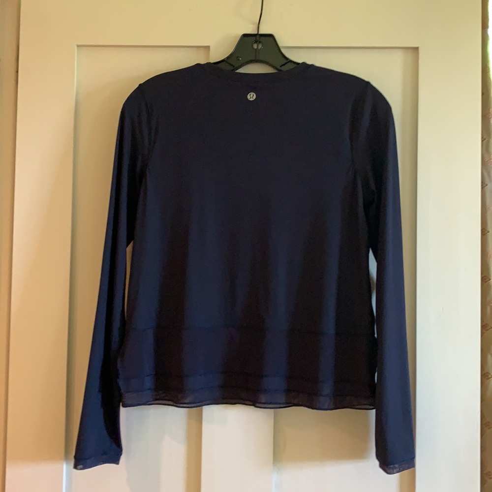 Lululemon Navy Top With Mesh Bottom Detail - image 5